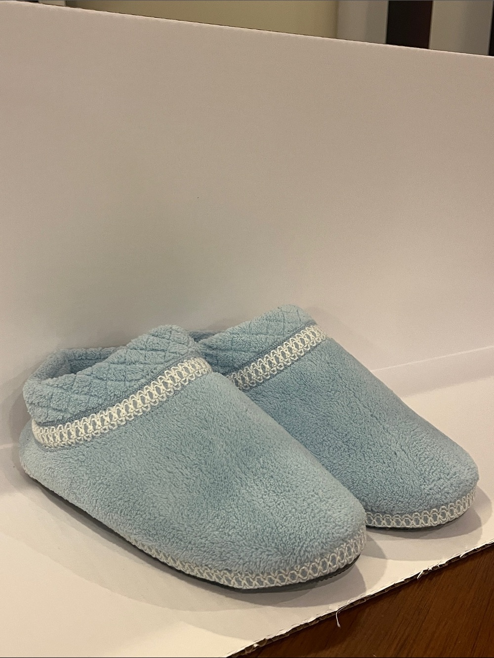 Mukluks Muk Luka House Slipper Shoes blue Women’s Size Large 9-10
